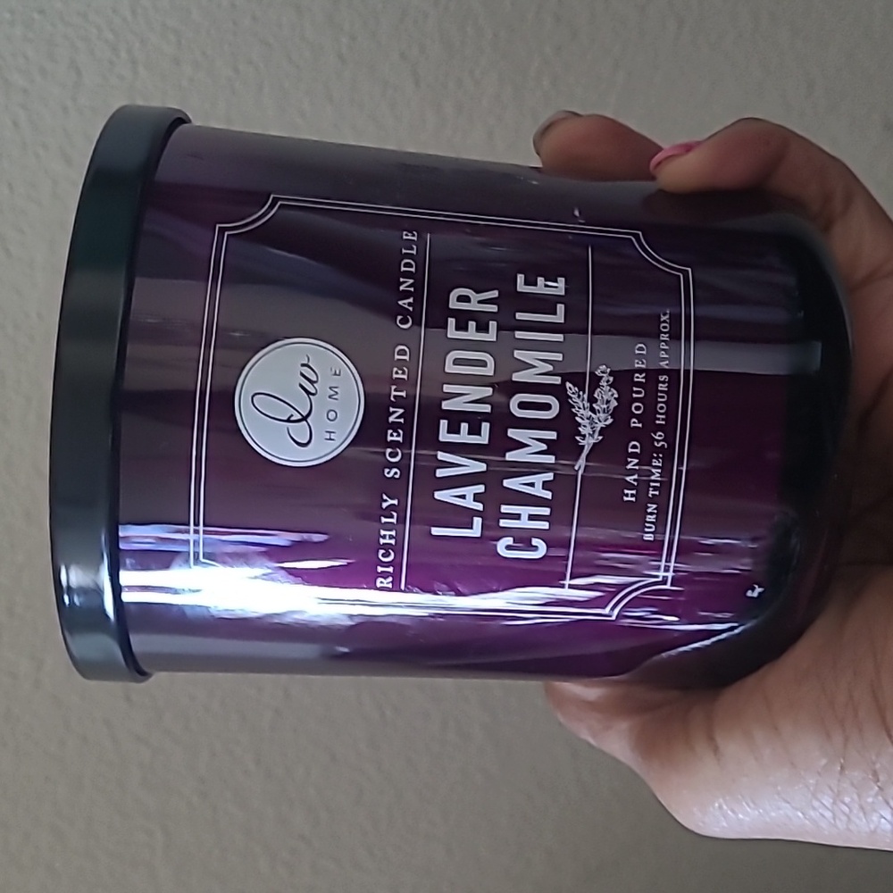 💕HP💕NWT LAVENDER CHAMOMILE Candle💕15oz